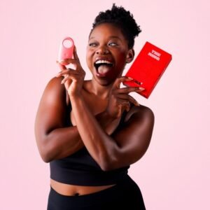 JE JOUE – ILY ANEL PENIANO VIBRATÓRIO